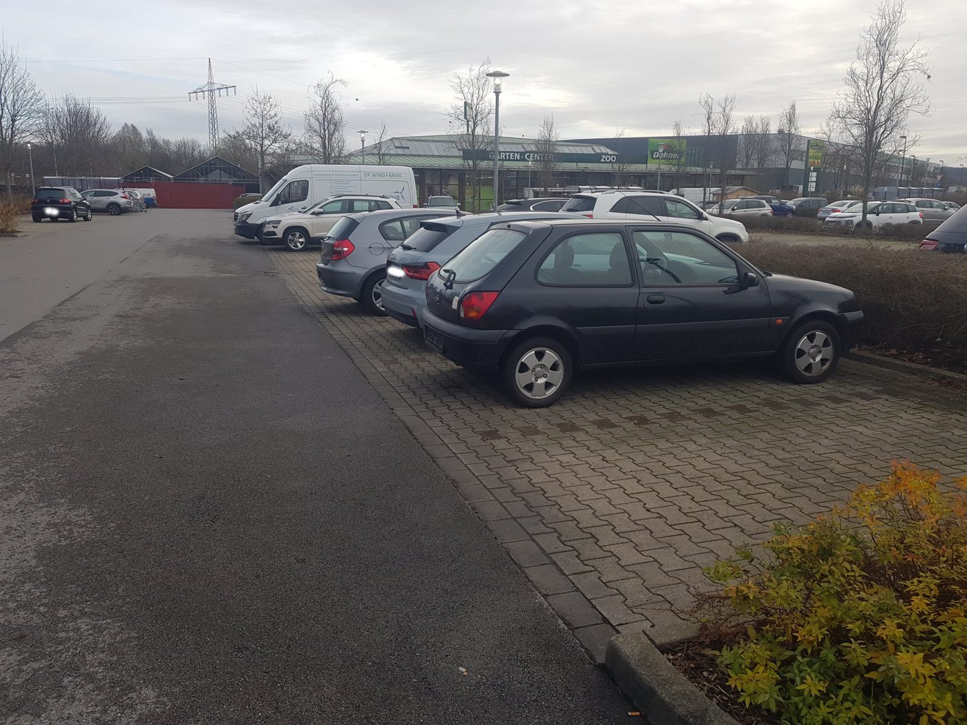Flughafen Parkplatz DUS – Foto 3