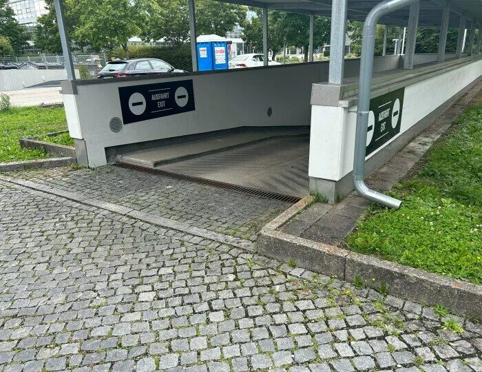 Parkadler Tiefgarage – Foto 4