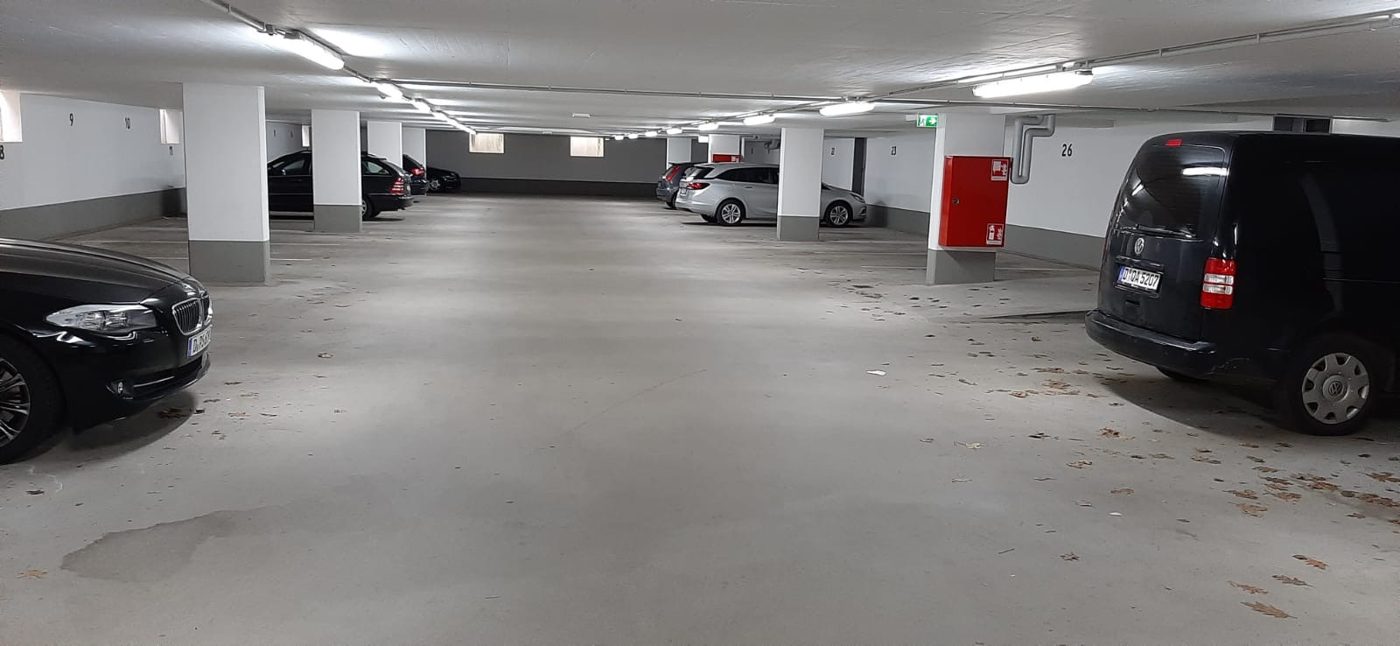 Queen Valet Park